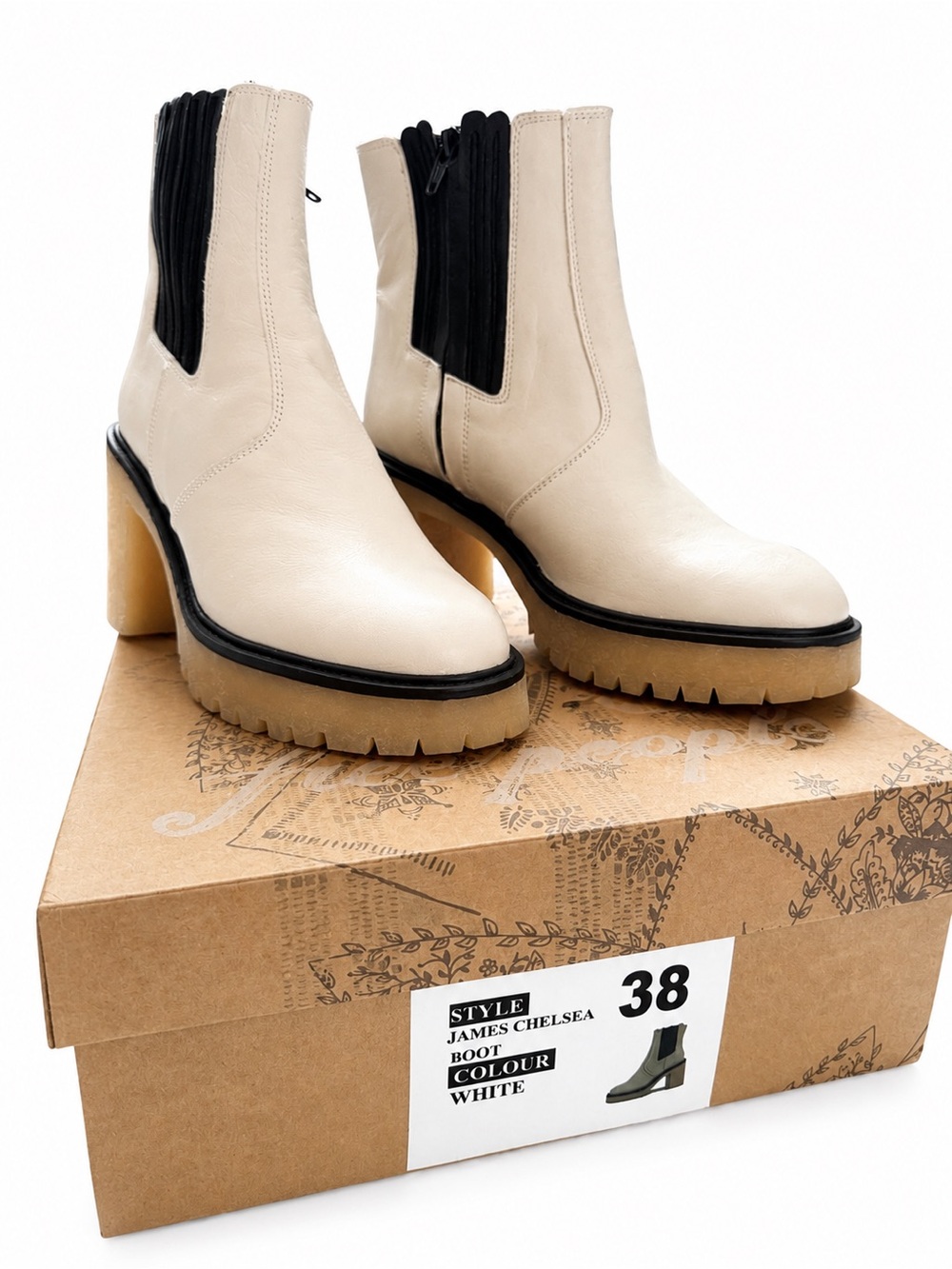Free People James Chelsea White Leather Boots EU 38 US 8 BNIB - Picture 2 of 9